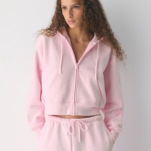 Aritzia Boyfriend Sweatfleece Boxy Hoodie